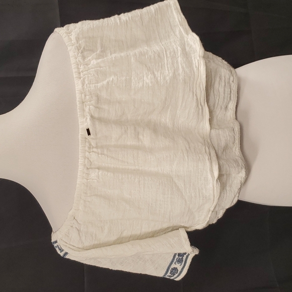 Rip Curl Floral Embroidery Cold Shoulder Top SZ MD - Picture 5 of 8